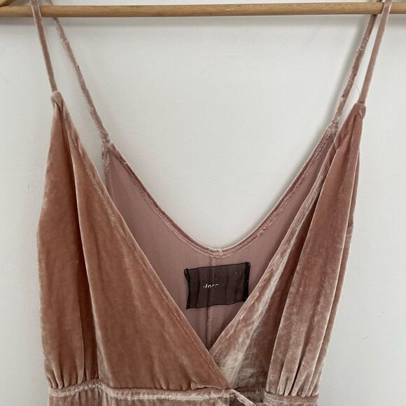 Reformation Anoush Velvet Dress in Blush - Picture 7 of 8